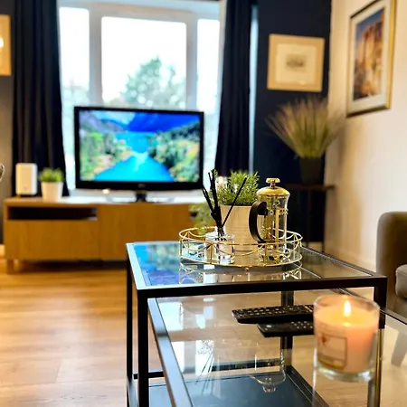 Ground Floor Flat With Free Parking & Wifi Apartment Glasgow Exterior photo